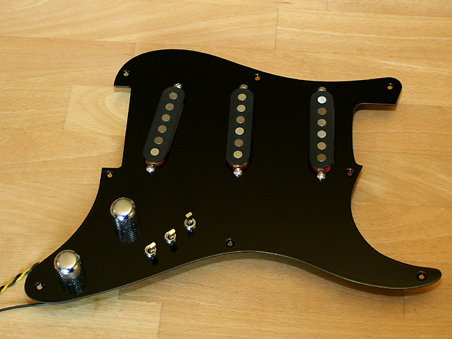 Bestücktes Pickguard Making Movies, schwarz, Aluminium