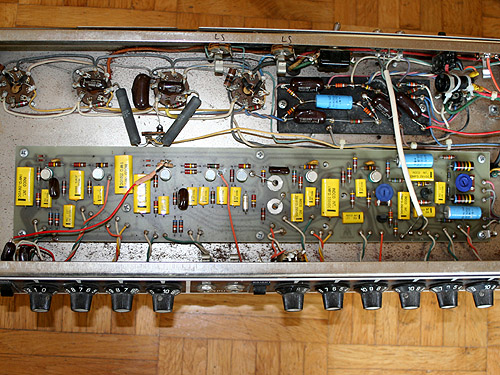 Note the solid state circuit board for the pre amp and the point-to-point wired small board for the power amp